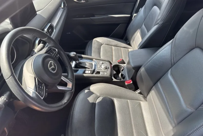 2021 Mazda CX-5 Touring photo 1