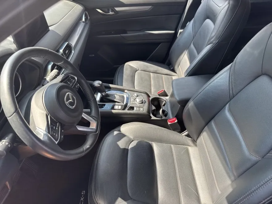 2021 Mazda CX-5 Touring photo 1
