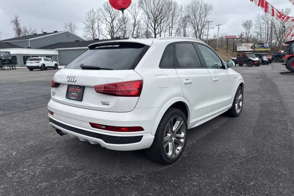 2018 Audi Q3 Premium photo 1