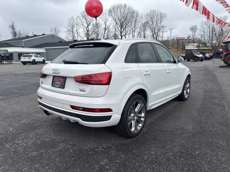 2018 Audi Q3 Premium photo 1