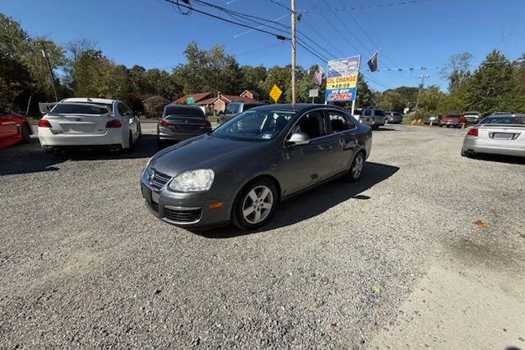 2010 Volkswagen Jetta SE photo 1