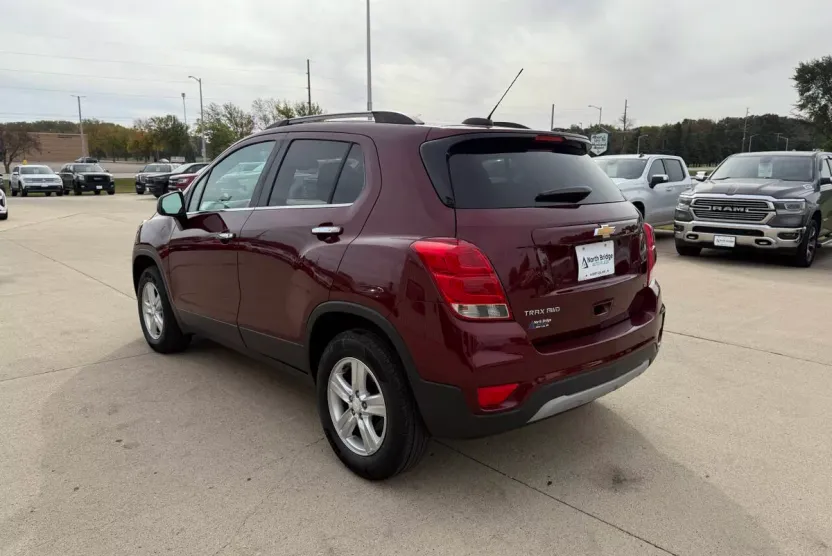 2017 Chevrolet Trax LT photo 1