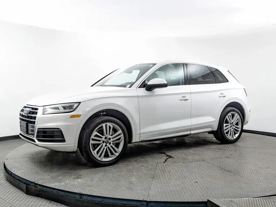 2020 Audi Q5 Premium Plus photo 1