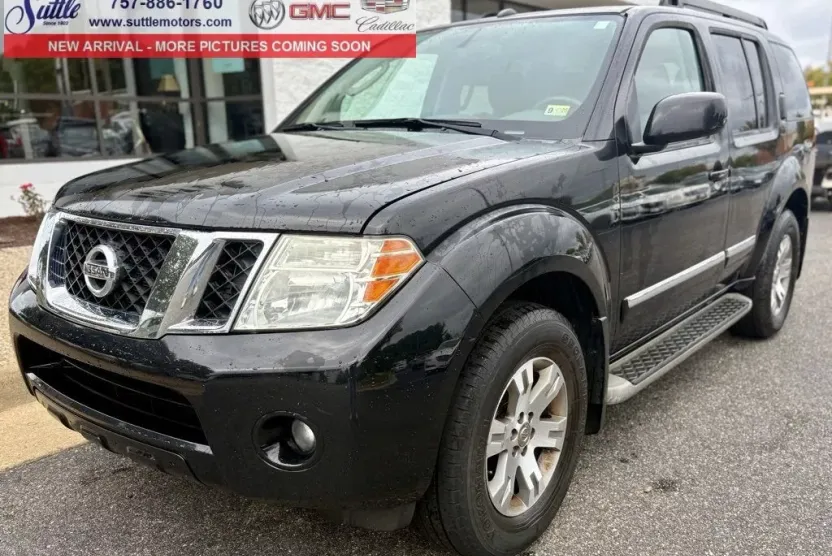 2012 Nissan Pathfinder Silver Edition photo 1