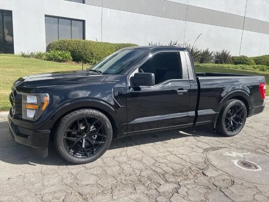 2023 Ford F-150 XL photo 1