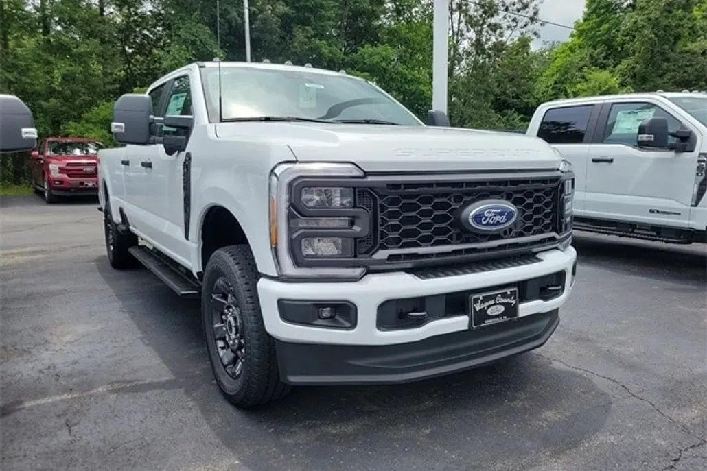 2023 Ford F-250 XL photo 1