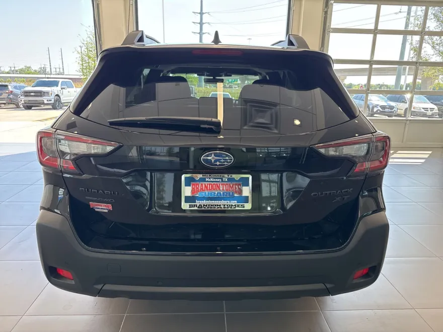 2025 Subaru Outback Onyx Edition XT photo 1