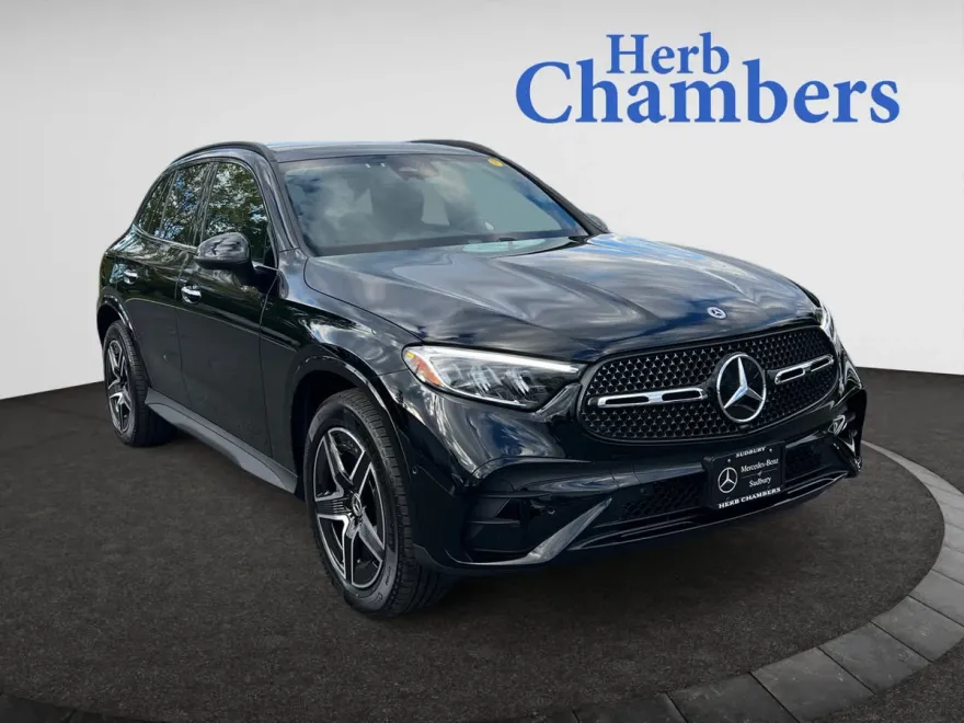 2025 Mercedes Benz GLC 300 4MATIC photo 1