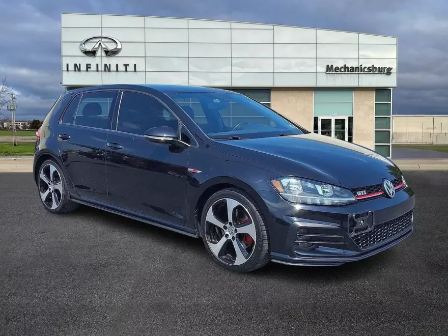2018 Volkswagen Golf GTI photo 1