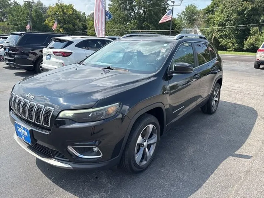 2019 Jeep Cherokee Limited photo 1