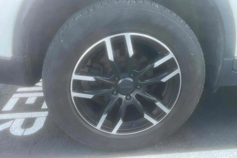 2018 Nissan Rogue S photo 1