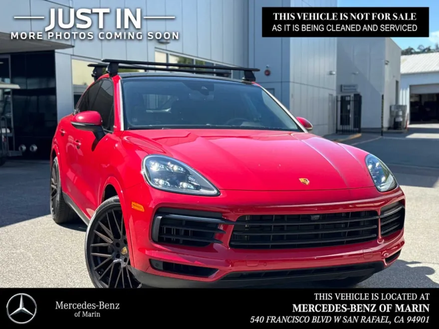 2023 Porsche Cayenne S photo 1