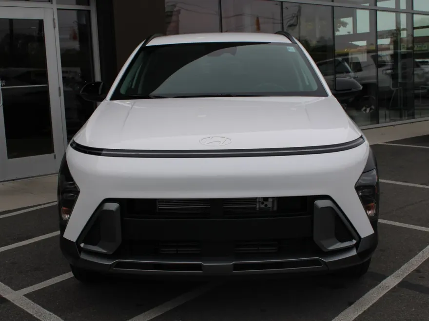2026 Hyundai Kona SEL photo 1