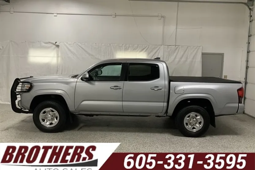 2019 Toyota Tacoma SR5 photo 1