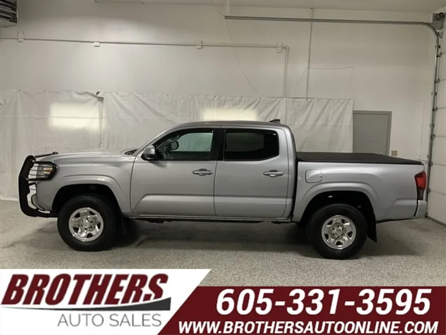 2019 Toyota Tacoma SR5 photo 1