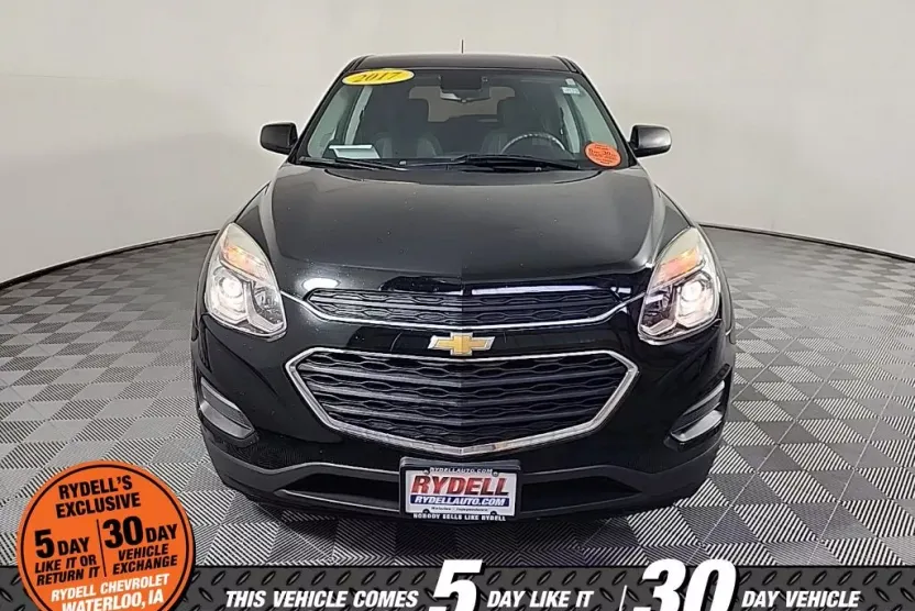 2017 Chevrolet Equinox LS photo 1
