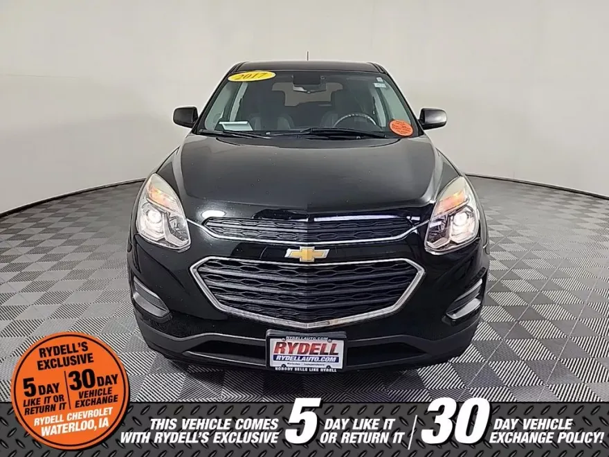 2017 Chevrolet Equinox LS photo 1
