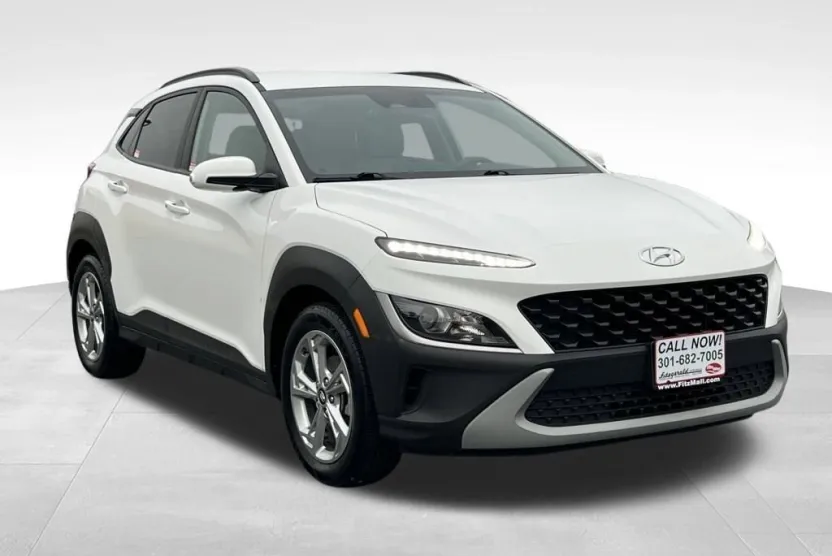 2023 Hyundai Kona SEL photo 1