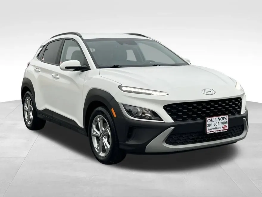 2023 Hyundai Kona SEL photo 1