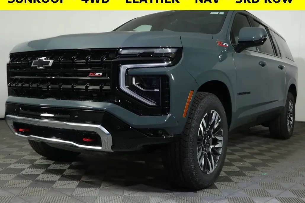 2025 Chevrolet Suburban Z71 photo 1