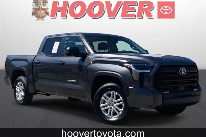 2024 Toyota Tundra SR5 photo 1