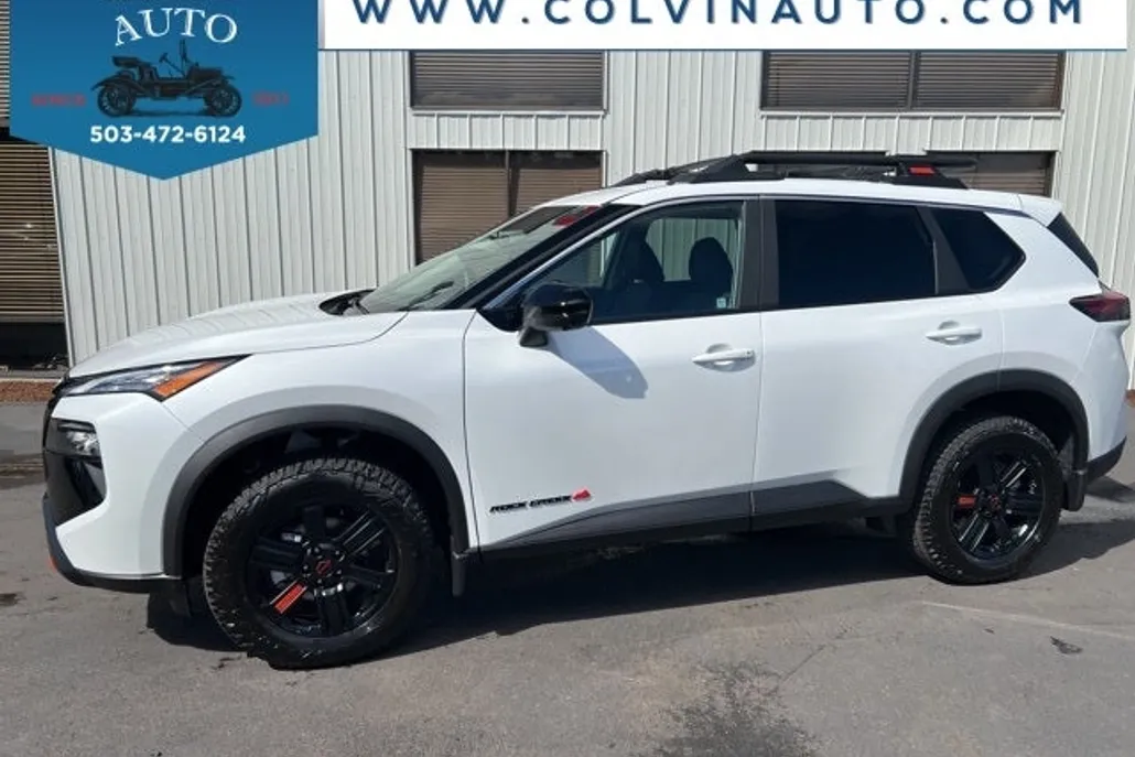 2026 Nissan Rogue SV photo 1