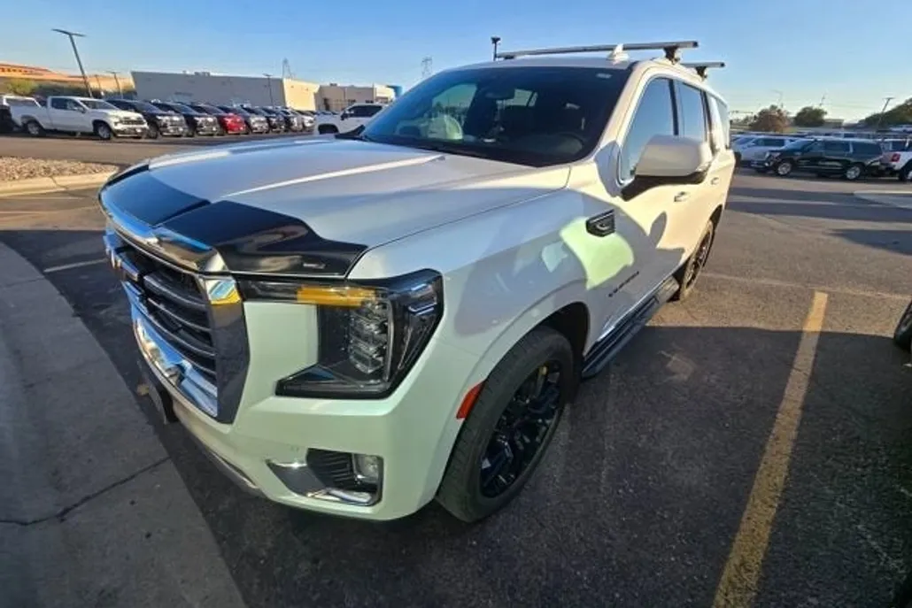2022 Gmc Yukon SLT photo 1