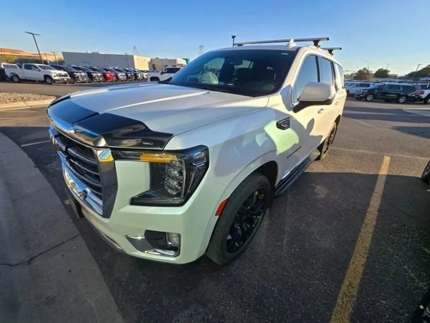 2022 Gmc Yukon SLT photo 1