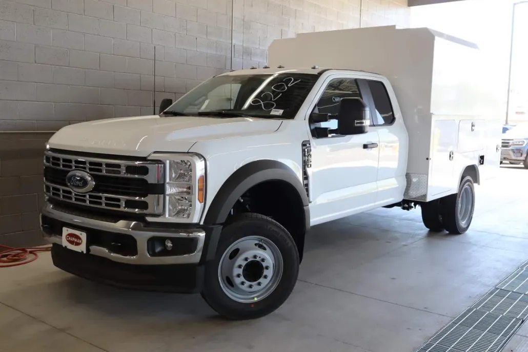 2025 Ford F-450 photo 1