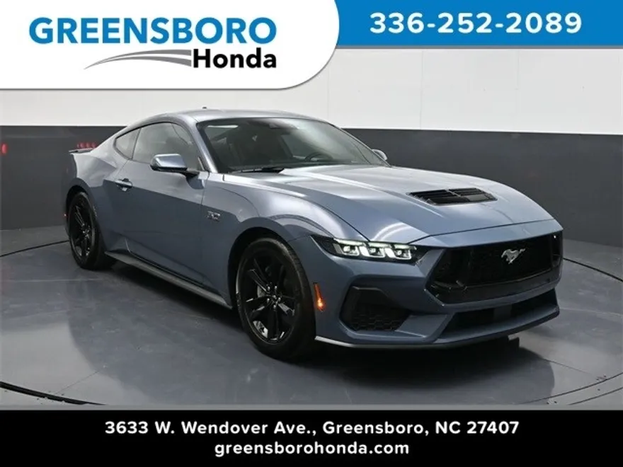 2024 Ford Mustang GT photo 1