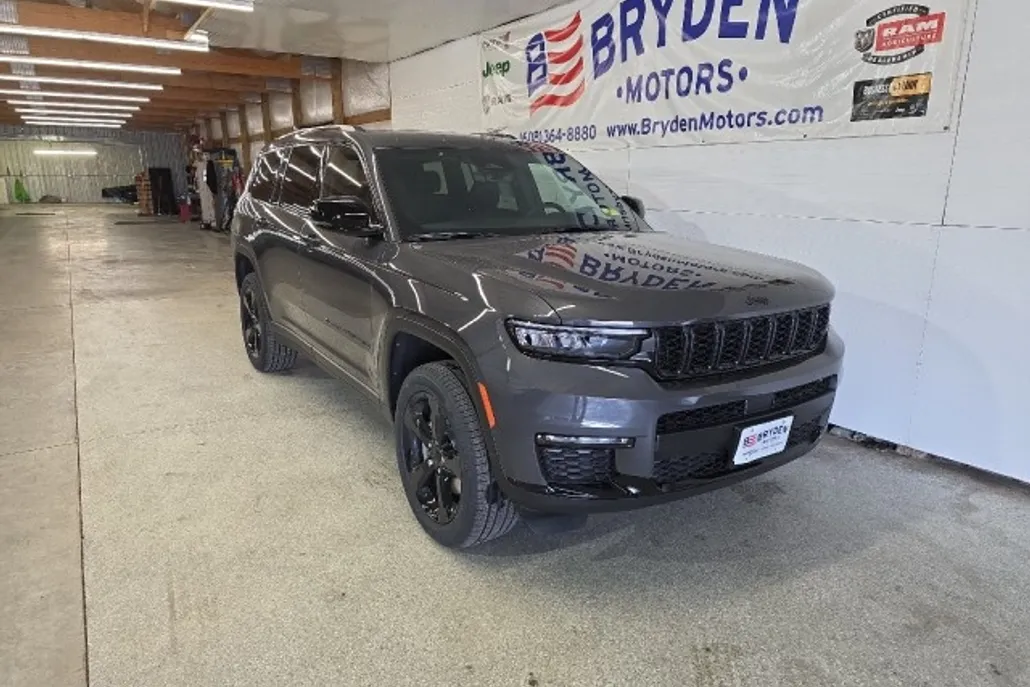 2025 Jeep Grand Cherokee Limited photo 1
