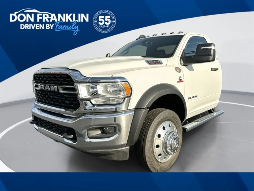 2024 Ram 5500 SLT photo 1