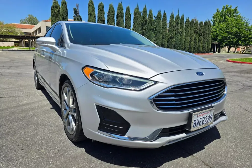 2019 Ford Fusion SEL photo 1
