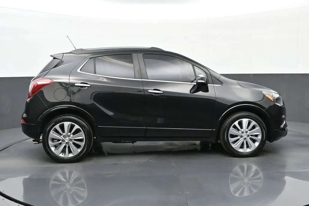 2017 Buick Encore Preferred photo 1