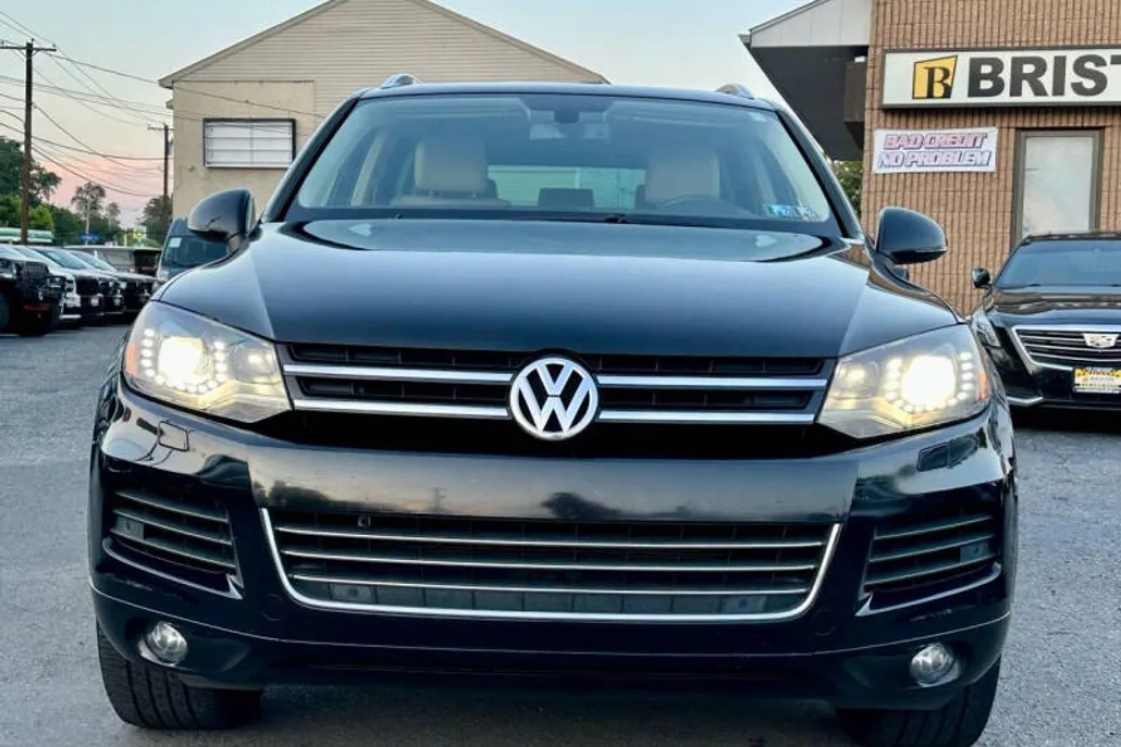 2013 Volkswagen Touareg VR6 Sport photo 1