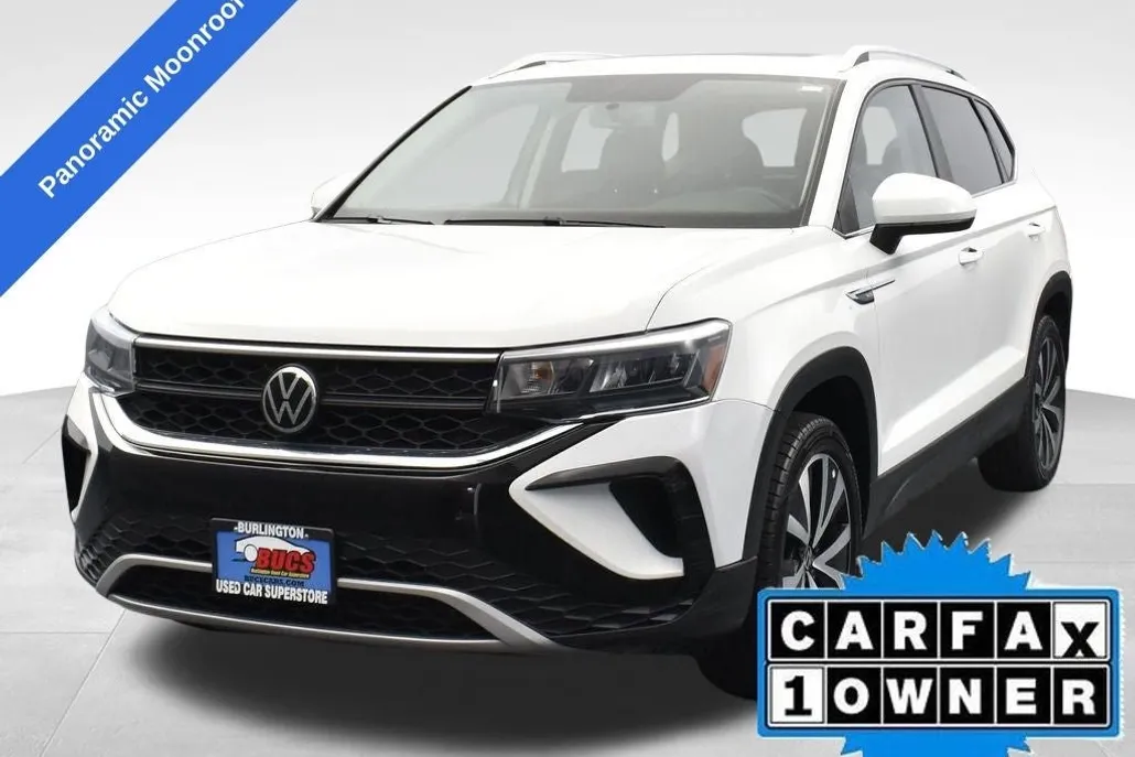 2022 Volkswagen Taos SE photo 1