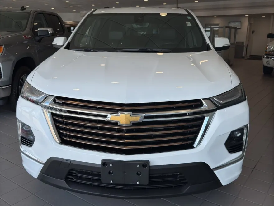 2023 Chevrolet Traverse High Country photo 1