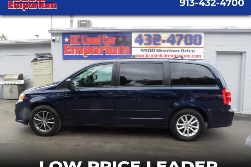 2016 Dodge Grand Caravan SXT photo 1