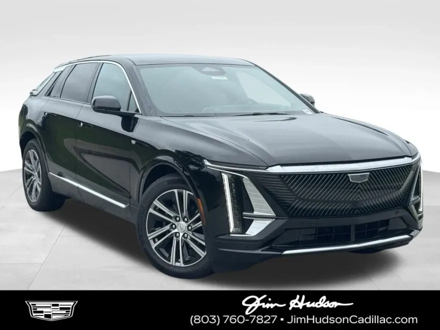 2025 Cadillac Lyriq Luxury photo 1