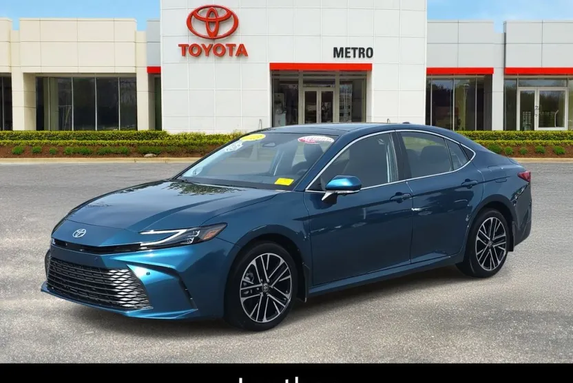 2025 Toyota Camry XSE photo 1