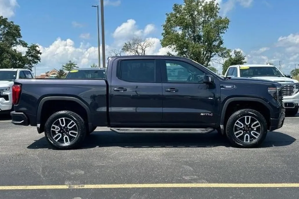 2025 Gmc Sierra 1500 AT4 photo 1