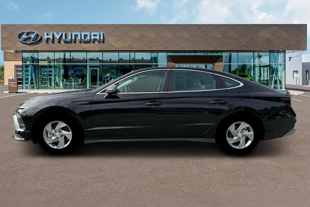 2025 Hyundai Sonata SE photo 1