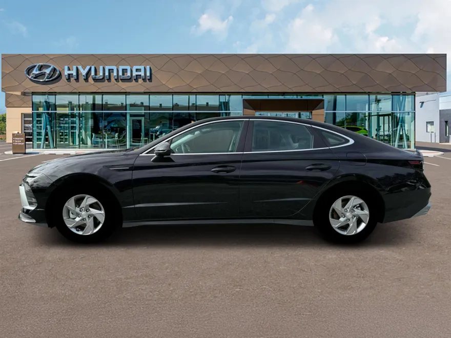 2025 Hyundai Sonata SE photo 1
