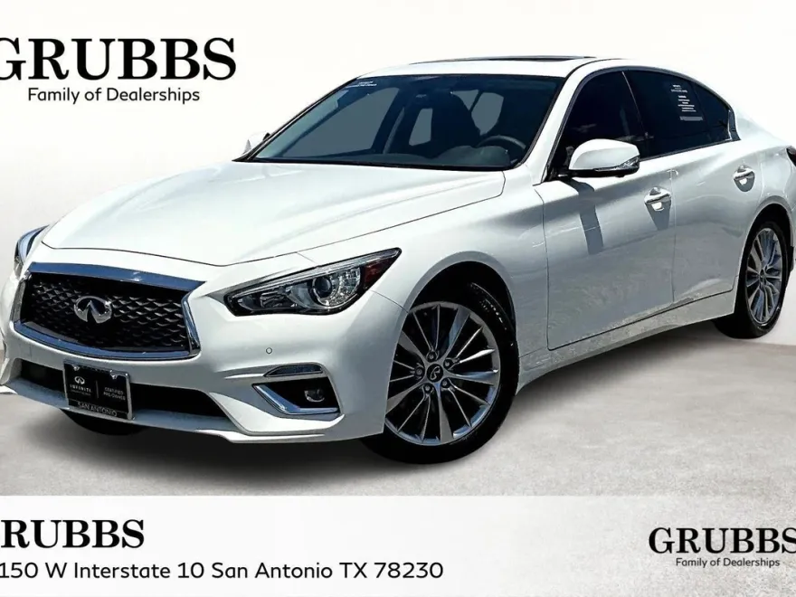 2023 Infiniti Q50 LUXE photo 1