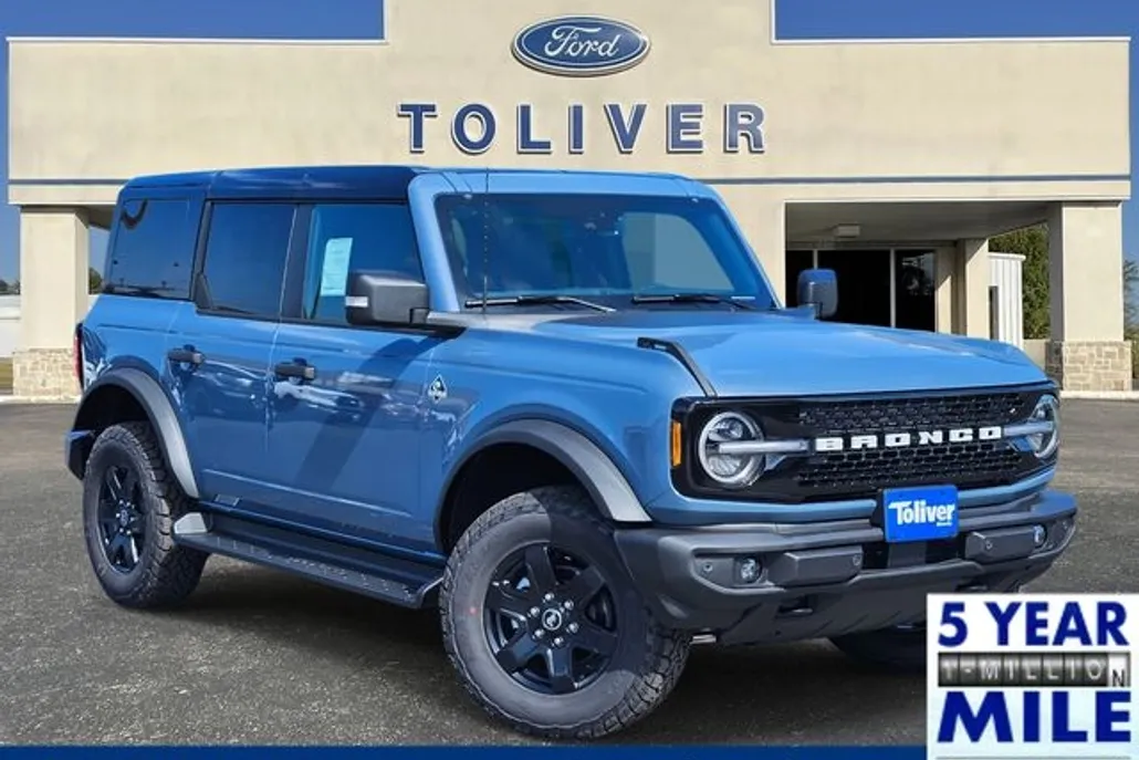2025 Ford Bronco Outer Banks photo 1