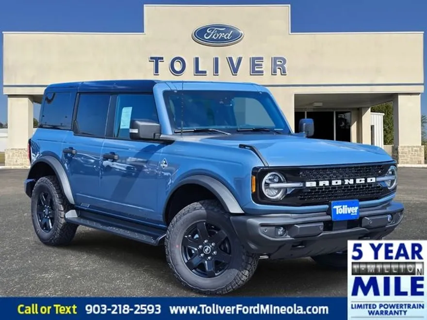 2025 Ford Bronco Outer Banks photo 1