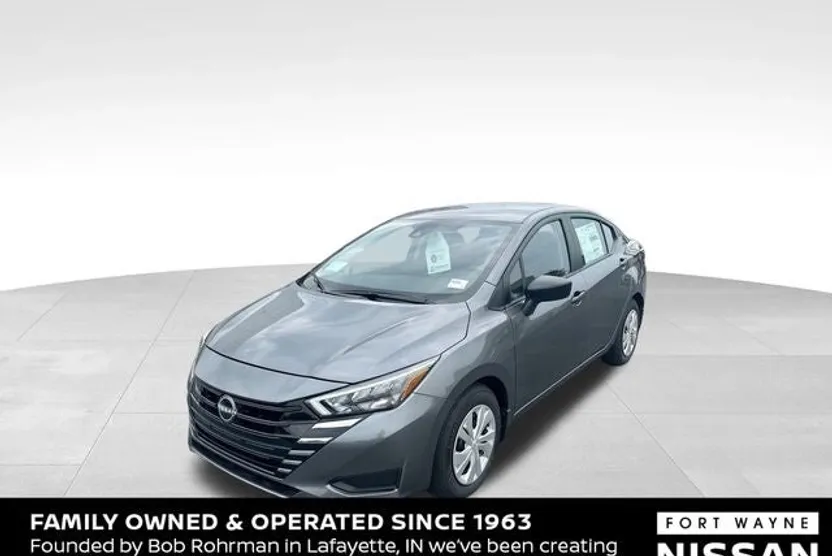 2025 Nissan Versa 1.6 S photo 1