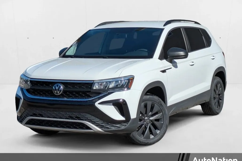 2022 Volkswagen Taos S photo 1