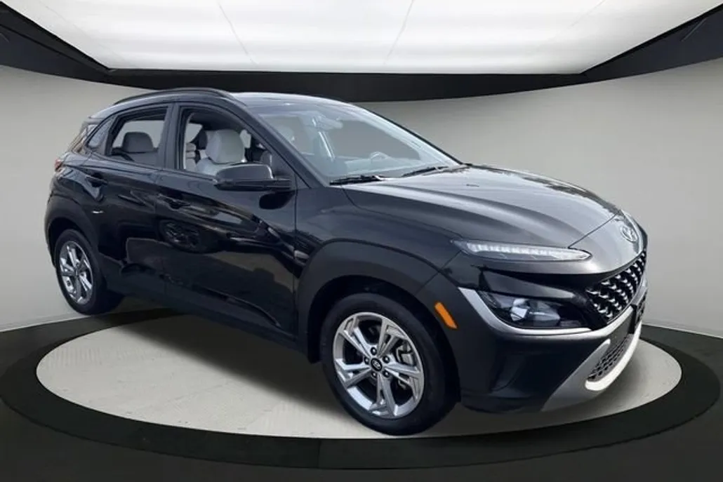 2023 Hyundai Kona SEL photo 1