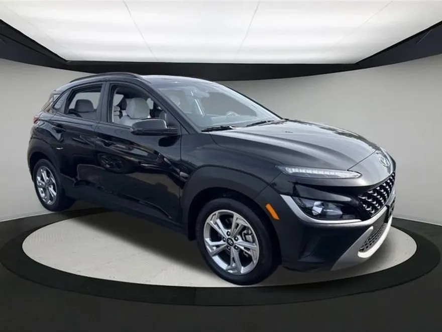 2023 Hyundai Kona SEL photo 1